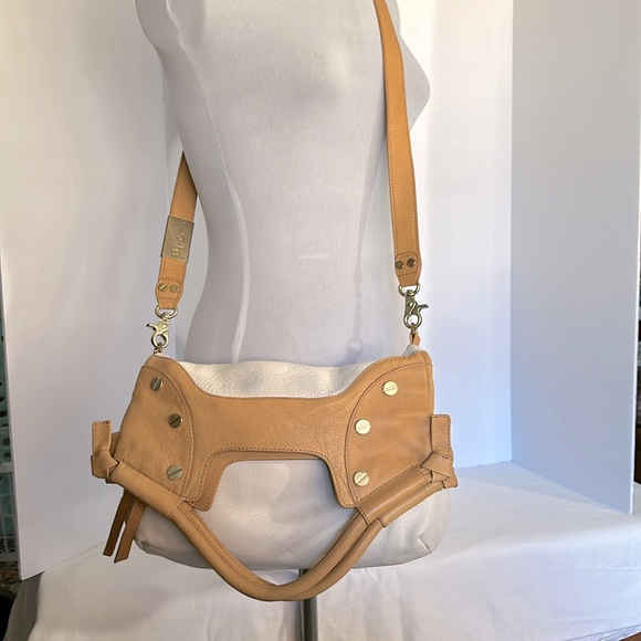 Foley & Corrina cross body clutch bag cream and pumpkin colored pebble leather. - Picture 2 of 8